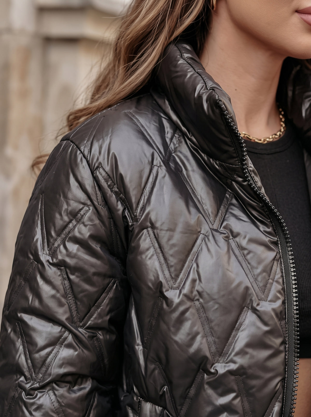 Eline | Chaqueta acolchada brillante con capucha
