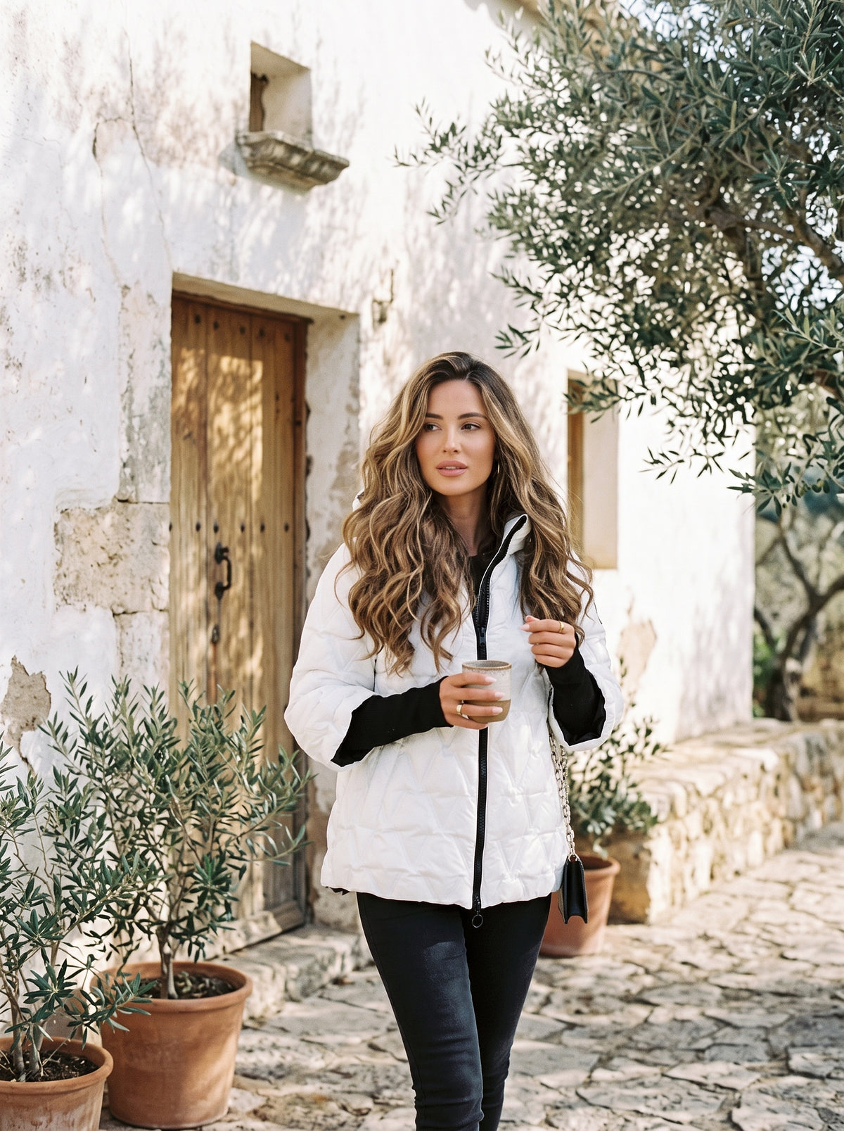 Eline | Chaqueta acolchada brillante con capucha